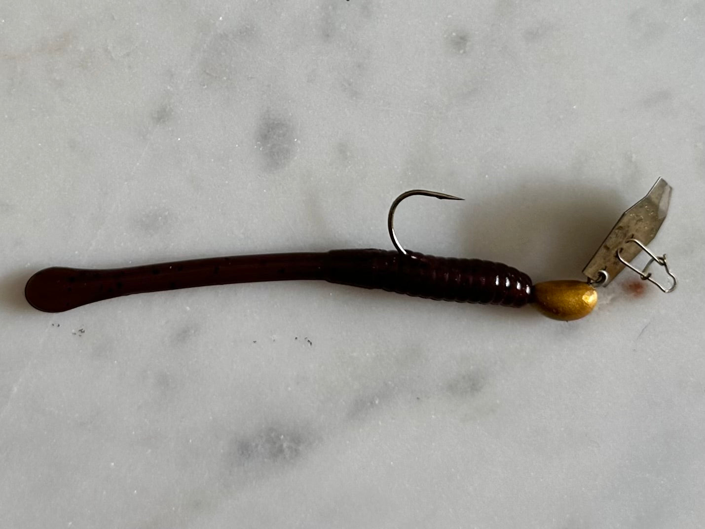 Kana Fishing - 3.25" The Rizzler Worm - Brown/Red Shimmer & Chartreuse